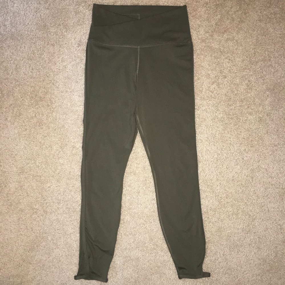 green nike leggings